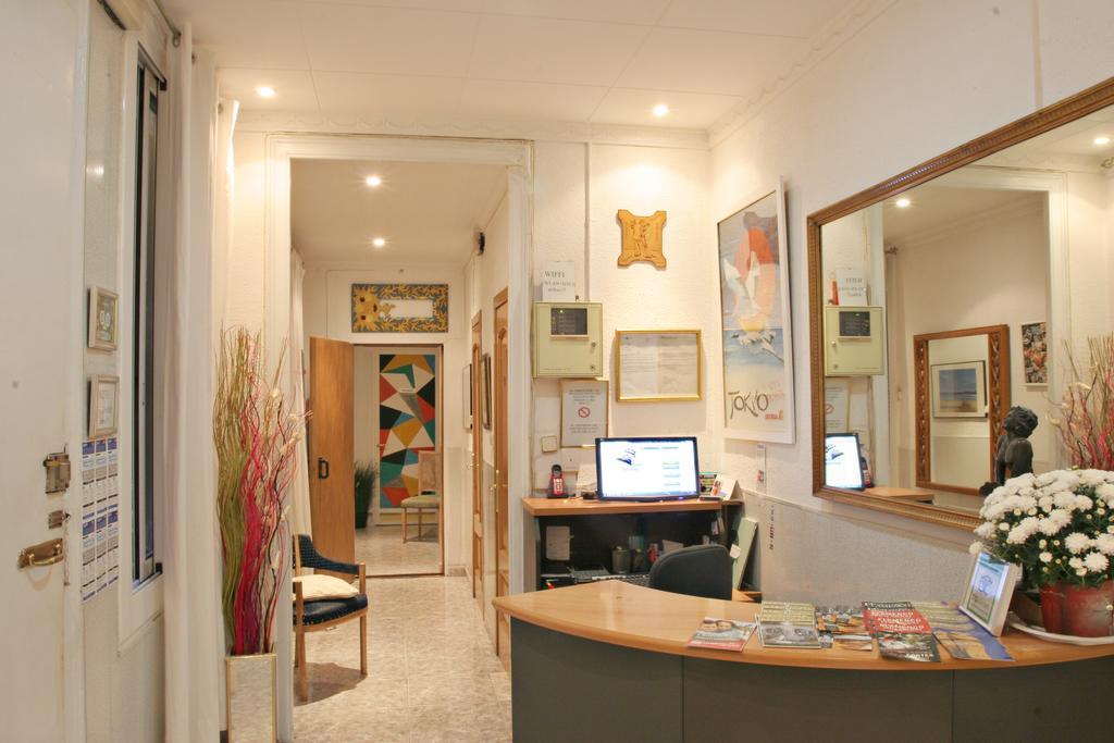 Hostal Aribau Barcelona Cameră foto